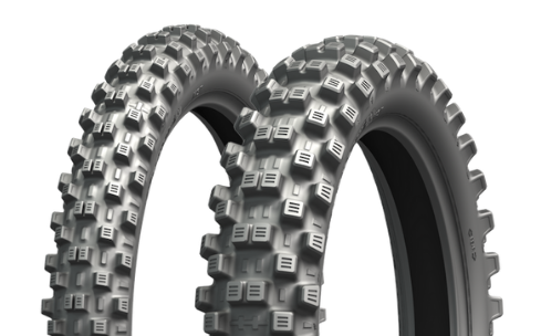 Gomme Nuove Michelin 140/80 R18 70R TRACKER pneumatici nuovi Estivo